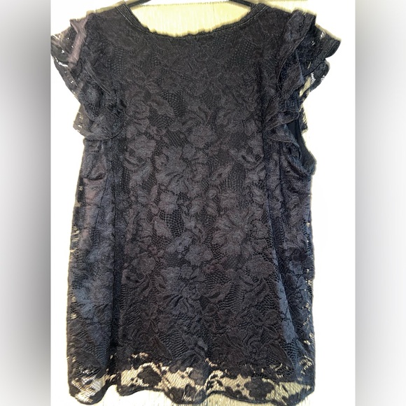 Two-piece sleeveless flutter sleeve top and midi skirt black lace gibsonlook - Picture 10 of 16